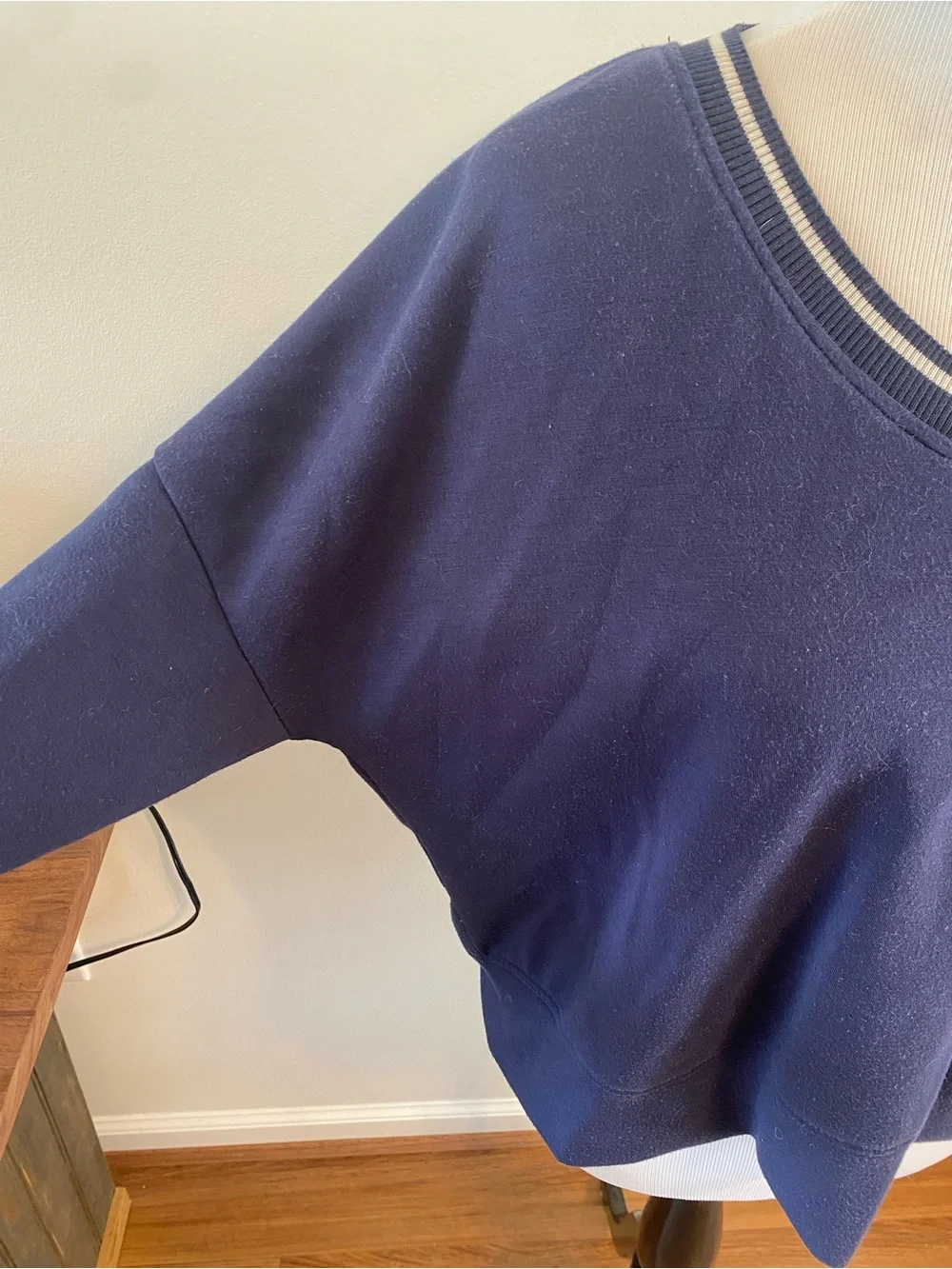 Cable & Gauge Navy V-Neck Sweater with Cream Trim